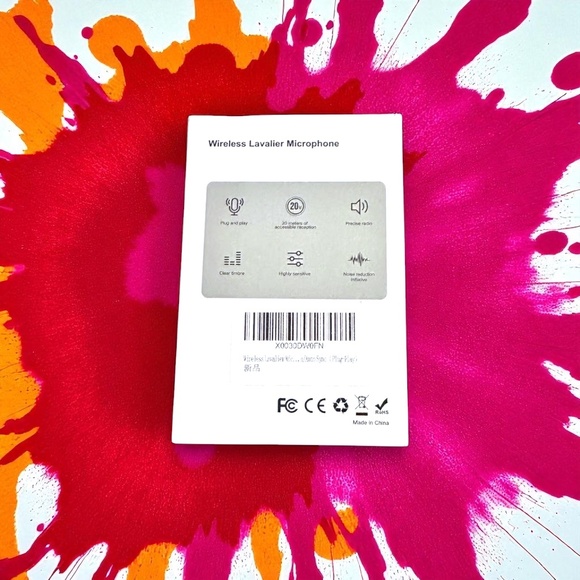 NWT Wireless Microphone Clip-on for iPhone Recording Plug-Play Live Show Vlogger - Picture 2 of 3